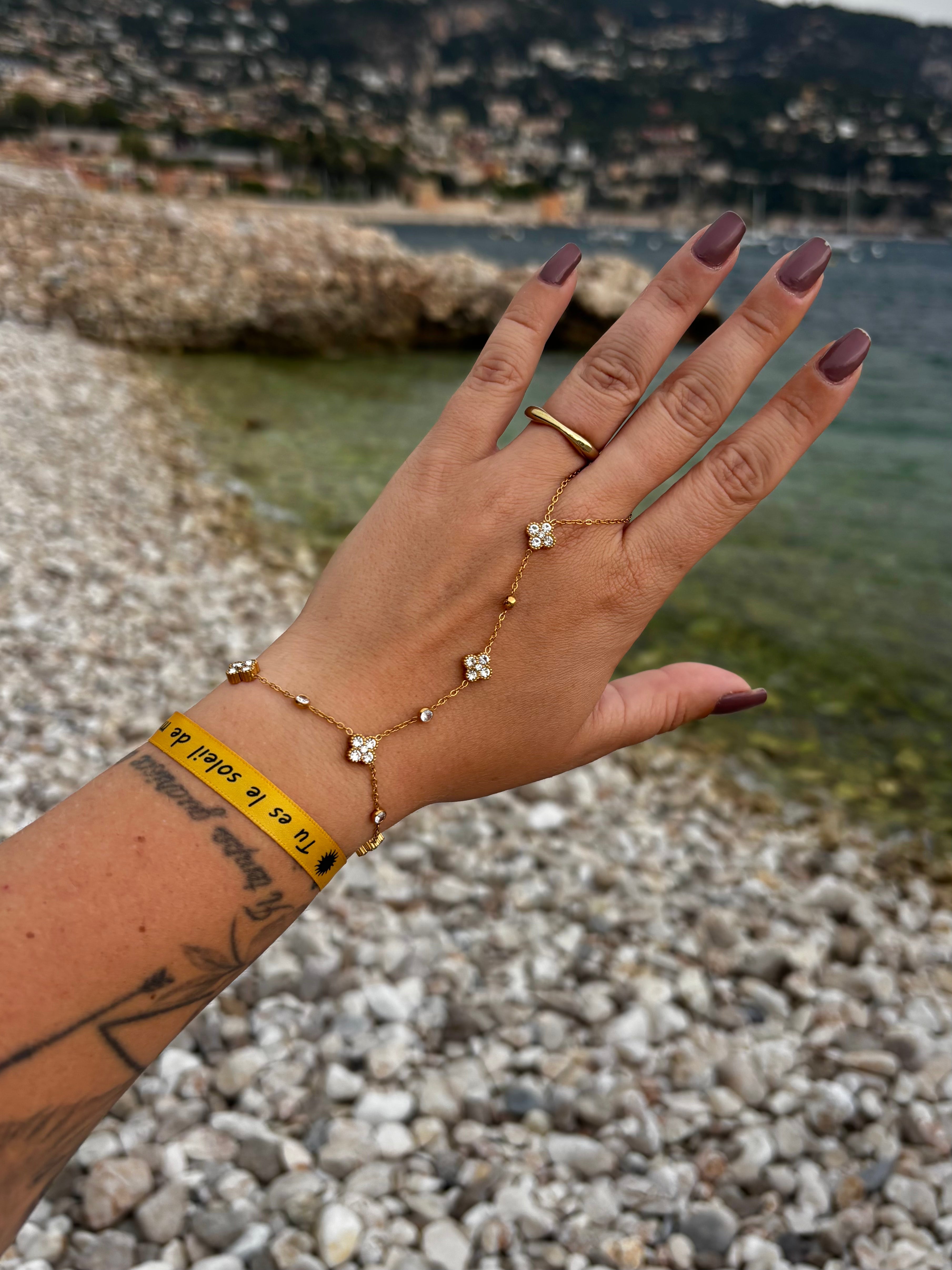 Chaîne de main "Héstia" Kelyana Collection